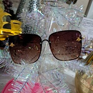Elegant Brown Sunglasses